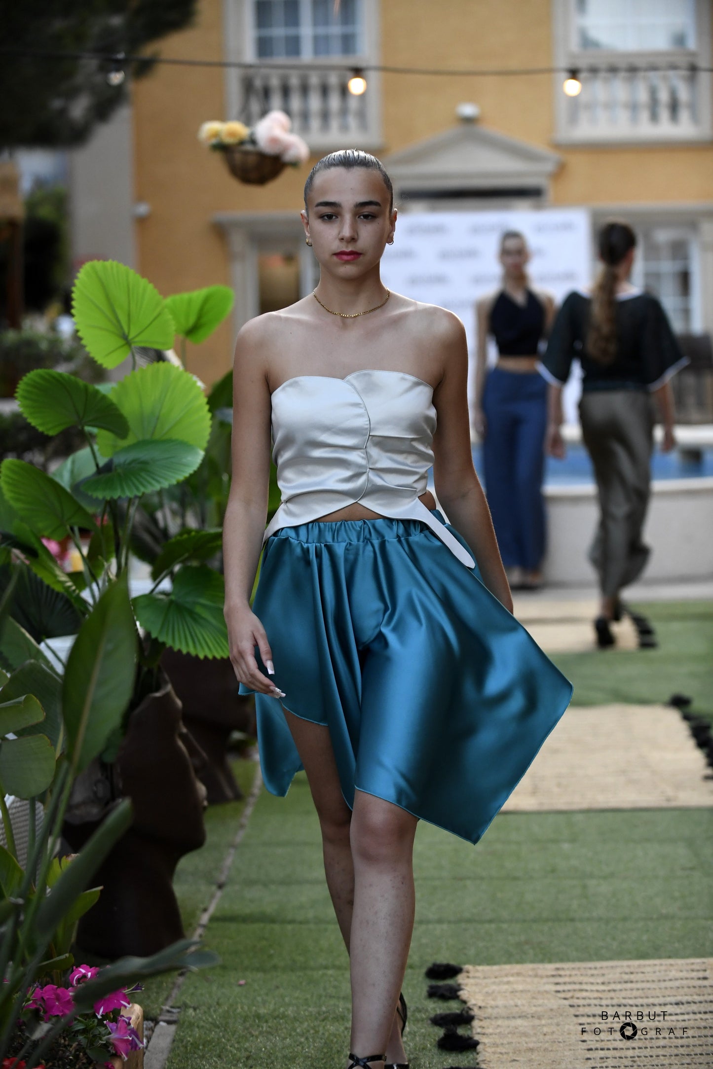Falda azul